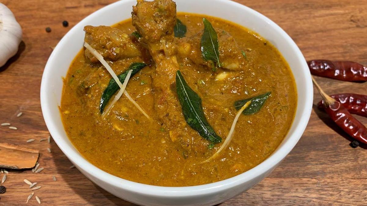 How to make madras chicken curry (சிக்கன் கறி)? The Hindu